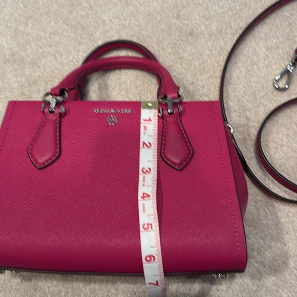 Michael kors hot pink top handle bag leather with strap for crossbody NWOT - Picture 10 of 10